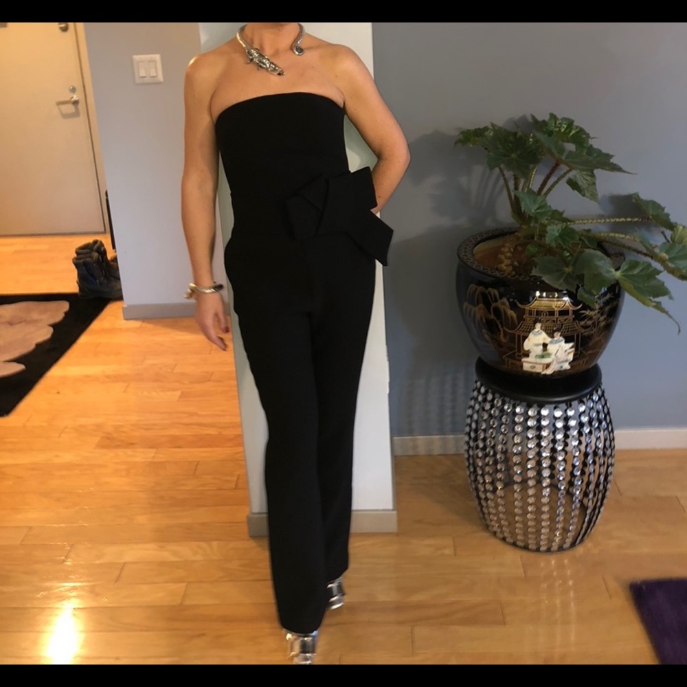 Jumpsuit. Wool. Italian made. Worn once. Pockets. Removable belt.
